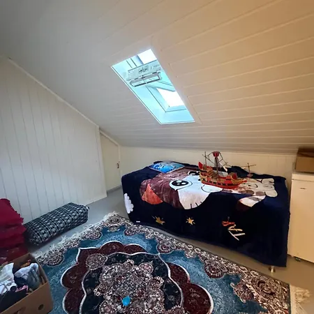 3 Bedroom With Kitchen Bathroom, Veranda & Ev Charging No Living Apartament